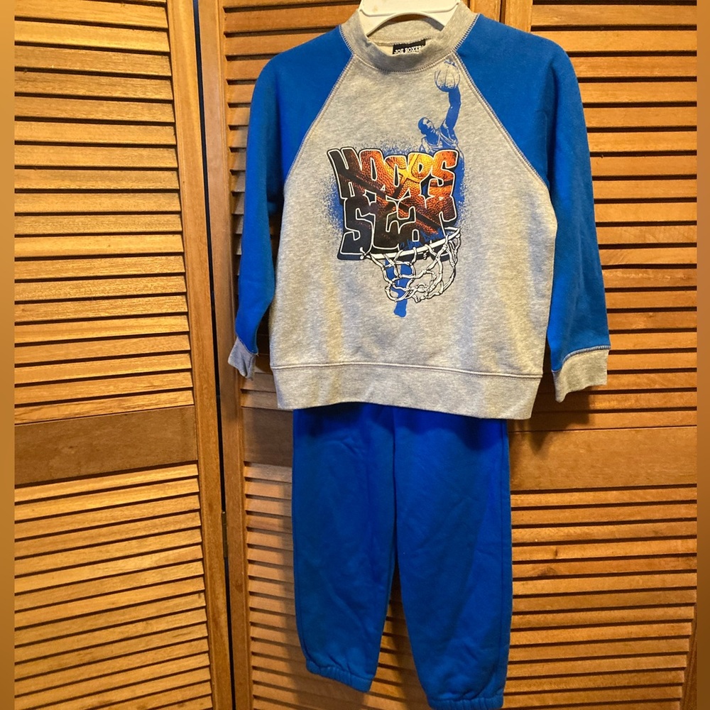 Joe Boxer Blue & Grey Sweatsuit with Hoop Star Graphics